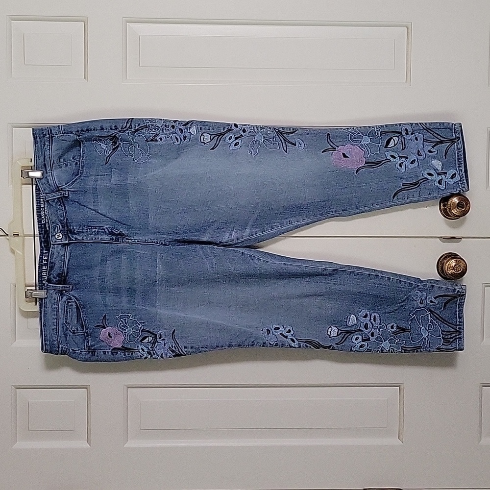 Laurie Felt womens classic slim leg jeans sz 22w floral embroidery
